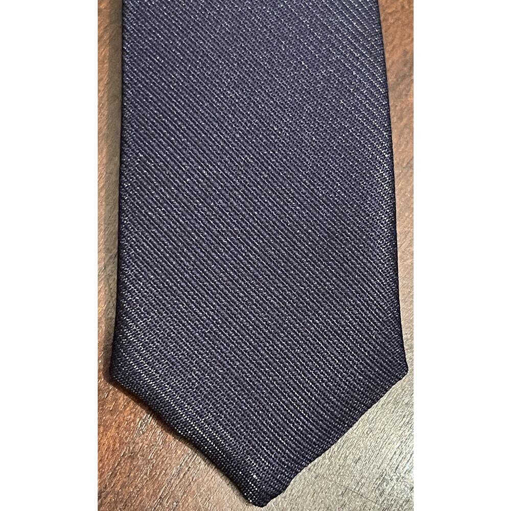 Van Heusen Blue 75% Polyester 25% Nylon Men’s Neck Tie Made In China - Picture 6 of 9